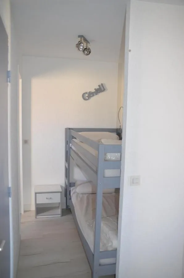 Appartement Spacieux T2 vue mer panoramique Le Brusc Six-Fours-les-Plages France