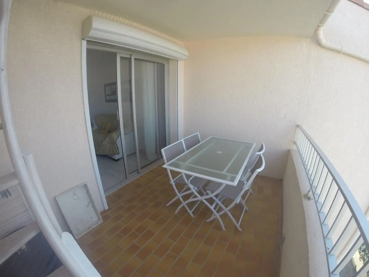 Spacieux T2 vue mer panoramique Le Brusc Six-Fours-les-Plages Appartement