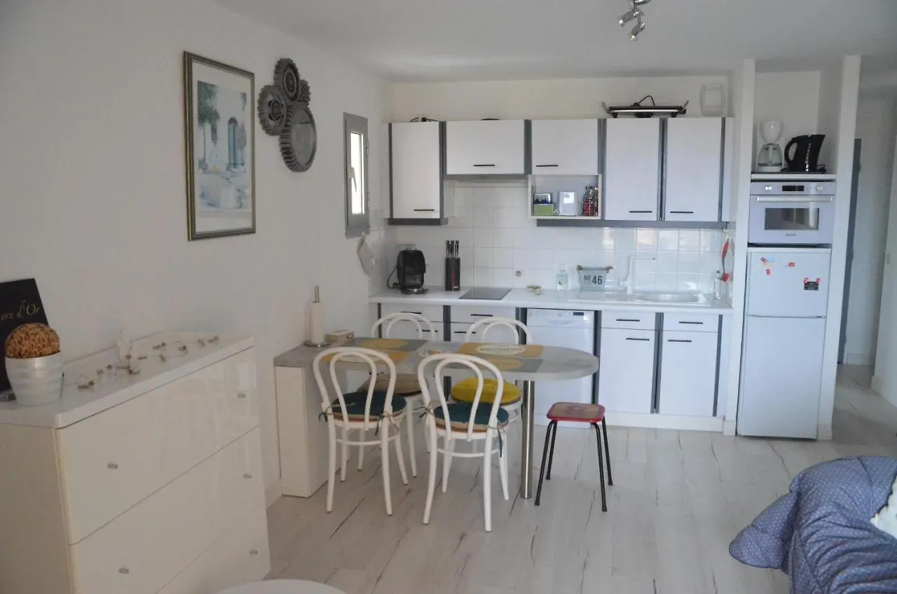 Appartement Spacieux T2 vue mer panoramique Le Brusc Six-Fours-les-Plages