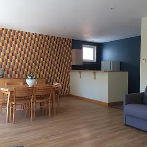 appartement-les-allees.hotels-rhonealpes.com/